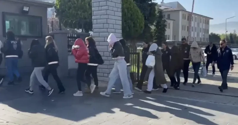 Düzce’de masaj salonlarına baskın: 7 gözaltı