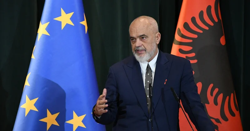 Von der Leyen Tiran da AB nin Arnavutluk üyeliğiyle güçleneceğini söyledi