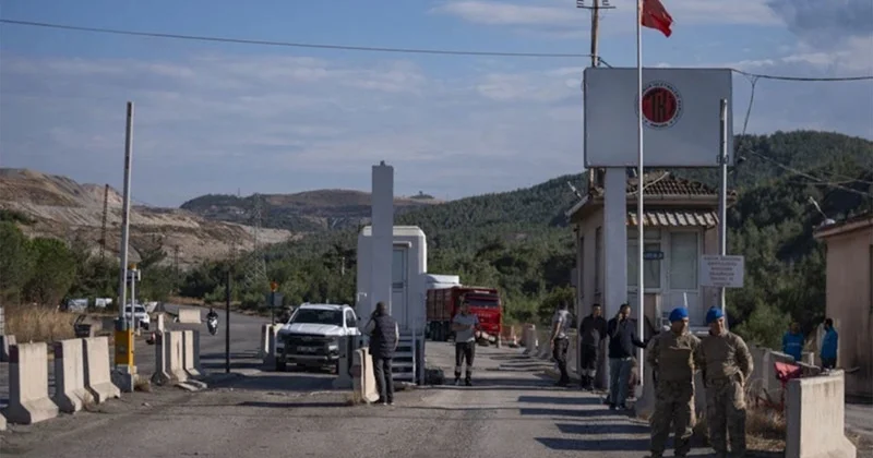 Soma daki maden göçüğünde can kaybı 2 ye yükseldi: 3 işçi için çalışmalar sürüyor Son Haberler