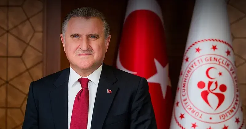 Bakan Bak: Gençlerimizin hayal gücüne güveniyoruz