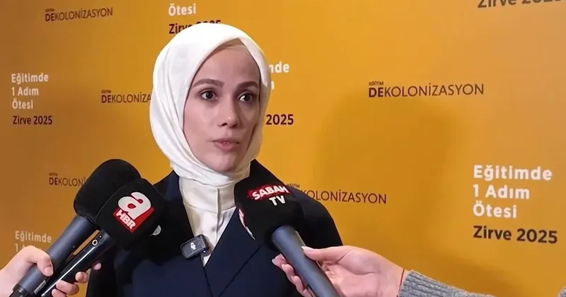 Esra Albayrak tan öğrencilere ve eğitimcilere önemli mesaj: Bilgiyi kimin ürettiğini takip ederseniz zihinlerinizi yöneten o gizli eli de keşfedersiniz