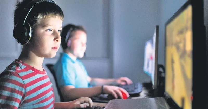 Ekran kuşağına düşünce eğitimi