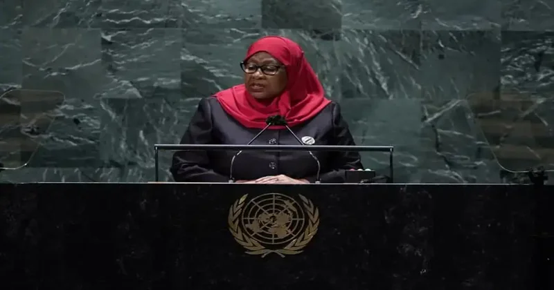 Samia Suluhu Hassan oyların yaklaşık yüzde 98 ini alarak ülkenin ilk seçilmiş kadın cumhurbaşkanı oldu