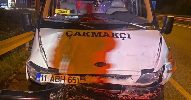 Çekici, hafif ticari araca çarptı; 1 ölü, 4 yaralı Bursa Haberleri