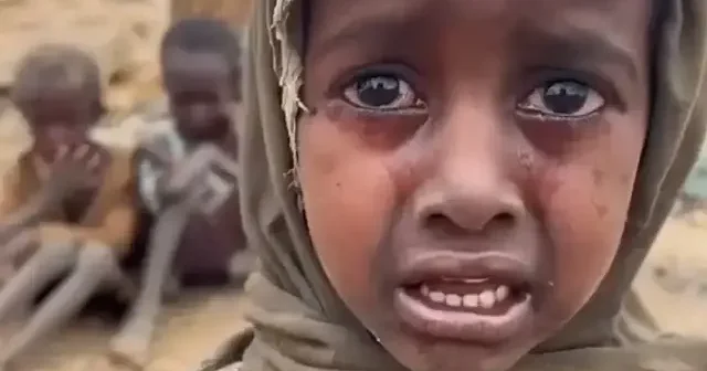 Sudanlı küçük kızdan Müslüman ülkelere çağrı: Cehennemdeyiz bizi kurtarın VİDEO İZLE