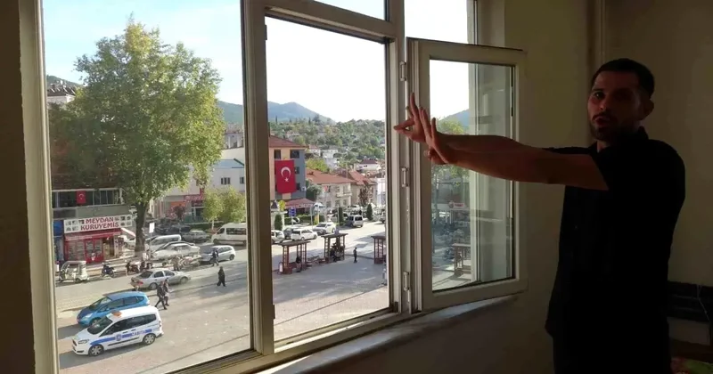 Rabia ve bozkurt işareti yaptı, dehşeti yaşadı! Belediye yöneticileri darp etti iddiası