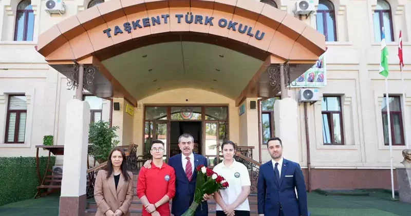Bakan Tekin, Özbekistan da Taşkent Türk Okulu nu ziyaret etti