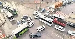 YÜKSEL AYTUĞ Trafik sorunu nasıl çözülür?