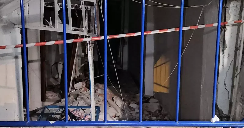 Bağcılar da bodrum katta mutfak tüpü patladı: 3 yaralı