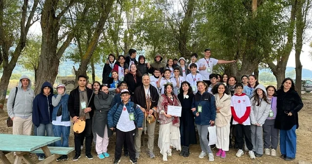 Ortaokul öğrencileri doğa ve kültürü birlikte keşfetti İzmir Haberleri