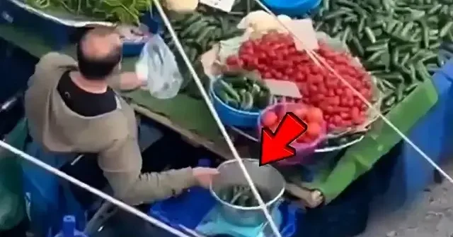 Bahçelievler’de sahtekar pazarcıdan ‘pes’ dedirten hile: El çabukluğuyla salatalıkları böyle değiştirdi VİDEO İZLE