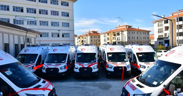 Gaziantep te tam donanımlı 16 yeni ambulans görev yapacak Gaziantep Haberleri