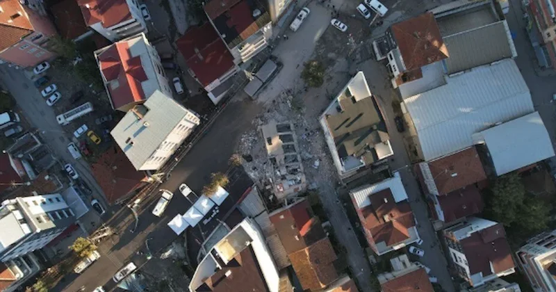 Gebze’de üç bina daha mühürlendi: Taşıyıcı kolonda çatlak çıktı Sözcü Gazetesi