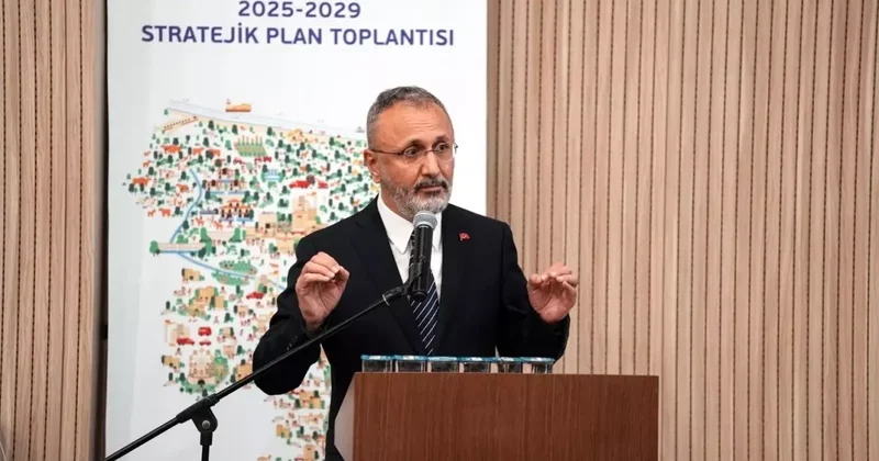 Canlı yayında Özgür Özel e bomba çağrı: Yeniden aday gösterme