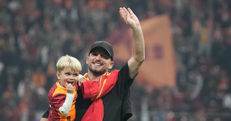 Dries Mertens ve ailesi, RAMS Park’ta Galatasaray Haberleri