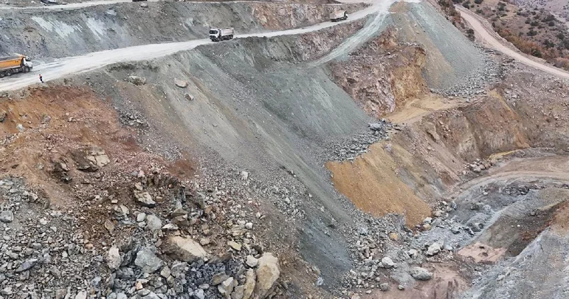 15 gündür toprak altında: Şantiye müdürü hala bulunamadı