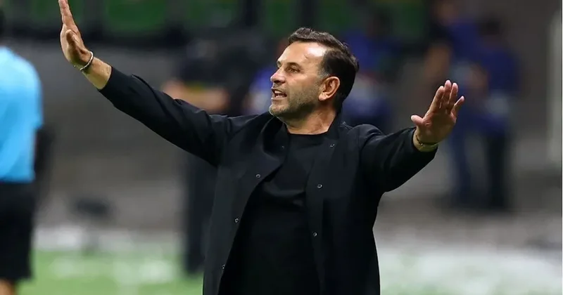 Okan Buruk tan kritik karar! Derbide sağ bek o yıldıza emanet Sözcü Gazetesi