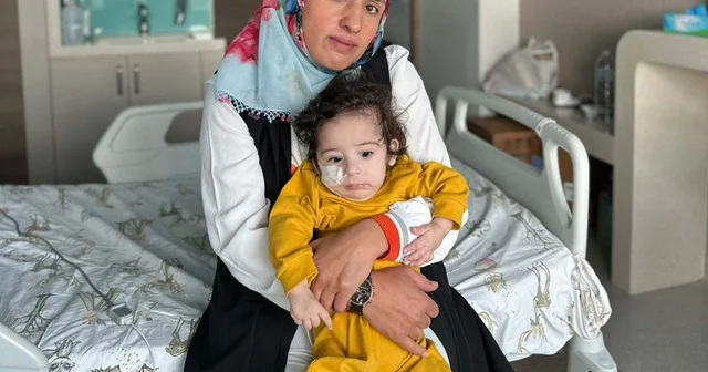 SMA lı Kerem in annesi: Oğlumu kardeşlerine kavuşturun İzmir Haberleri