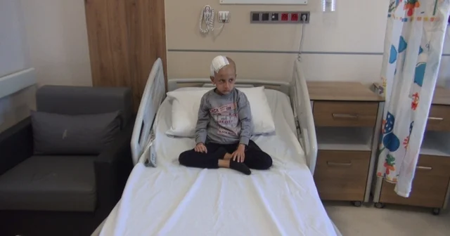 Beyninde tümör olan 7 yaşındaki Eyüp Ensar, 5 saatlik ameliyatla sağlığına kavuştu Batman Haberleri