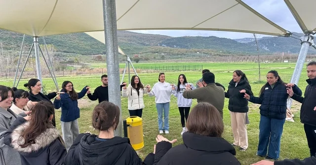 Gençler iklim krizini doğada ele aldı Bursa Haberleri