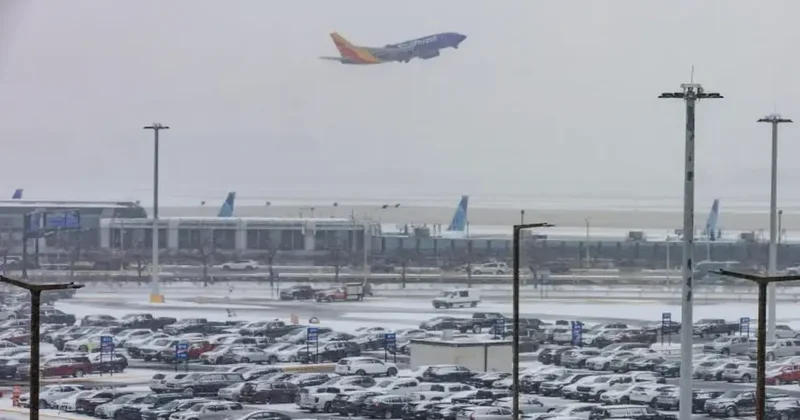 ABD kar ve fırtınaya teslim: 2 bin 500 uçuş iptal edildi