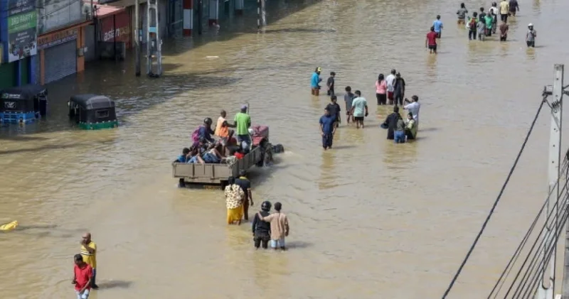 Asya’da sel felaketleri: 3 ülkede can kaybı 900’ü aştı