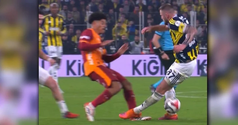 Galatasaray da kırmızı kart isyanı