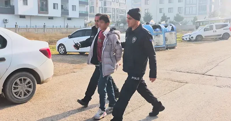 Sivas ta araç gasbeden 2 cezaevi firarisi, Malatya da yakalandı