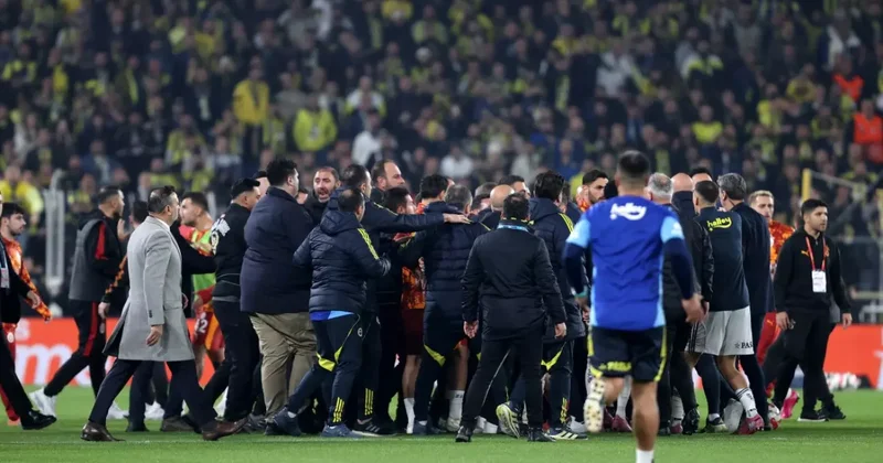 Derbi öncesi yüksek tansiyon! Yıldızlar kavga etti
