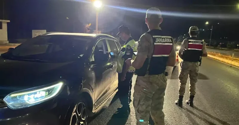 Yer: Bartın! Jandarma ceza yazdığı kişinin kimliğini öğrenince pişman oldu, cezayı kendi cebinden ödedi