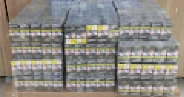 Siirt te bir araçta bin 800 adet kaçak sigara ele geçirildi Siirt Haberleri