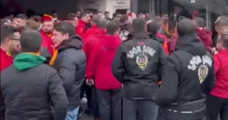 Galatasaray taraftarı 30 otobüsle Kadıköy de Sözcü Gazetesi