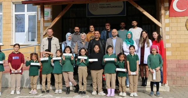 Bir Hikaye Bin Neşe çocukların yüzünde tebessüm oluyor Sakarya Haberleri