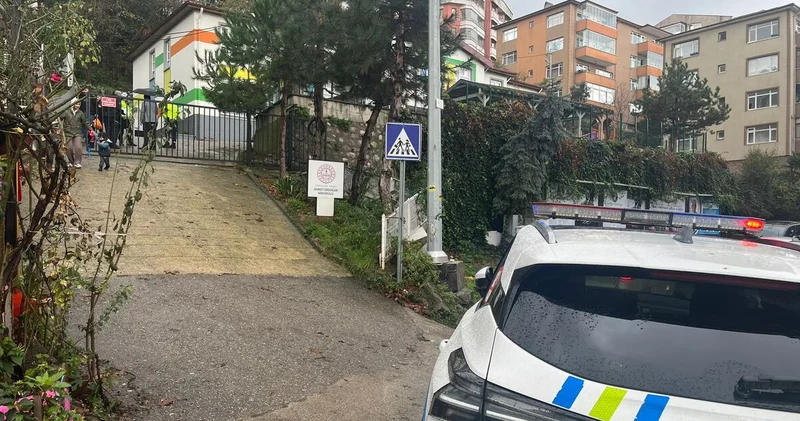 Rampada facia! Kamyonet hareket etti, minik Sarp a çarptı! Son dakika haberleri