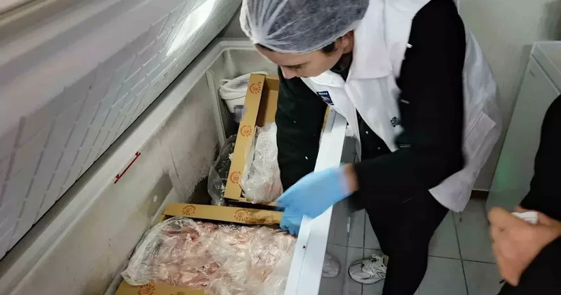 Kemer’de zabıtadan restoran ve kafelere denetim