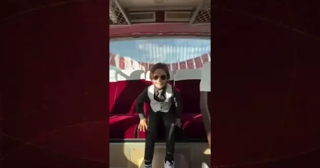 Kenan Sofuoğlu’nun oğlu Zayn, bu sefer de otobüs direksiyonuna geçti