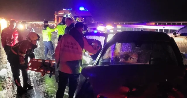 Bariyere vurup savrulan araca çarptı: 4 yaralı Aydın Haberleri