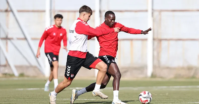 Sivasspor da kupa mesaisi başladı