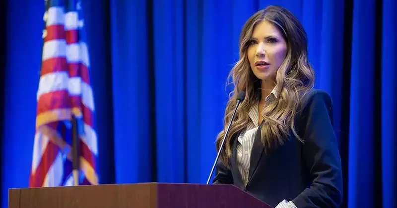 ABD İç Güvenlik Bakanı Noem, Venezuelalı göçmenlerin sınır dışı edilmesini onayladı