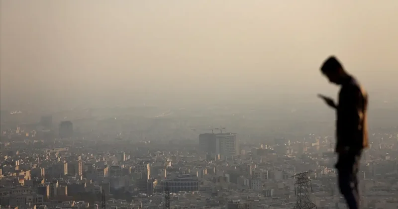 Kriz komşuyu sert vurdu! Eyaletlerden peş peşe uzaktan eğitim kararı
