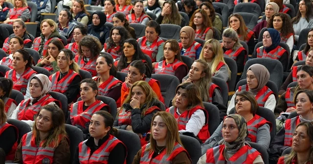 Tekirdağ da kadın polisler Kadın Yasal Hakları Eğitimi konferansında bilgilendirildi Tekirdağ Haberleri