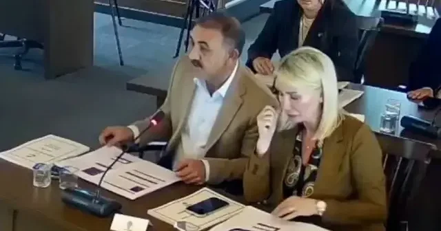 AK Partili Demir Edirne Belediye Başkanı Akın ın karnesini çıkardı: Hep sıfır alıp sınıfta kalmışsınız VİDEO İZLE