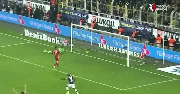 Kimisi son dakika, kimisi 40 metreden! Fenerbahçe Galatasaray derbilerinde atılan ve asla unutulmayan goller