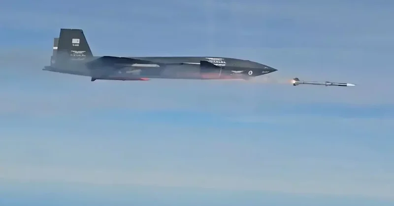 Rakipleri KIZILELMA, F 16’larımızı düşürür mü? korkusu sardı! Türkiye bir ilki başardı