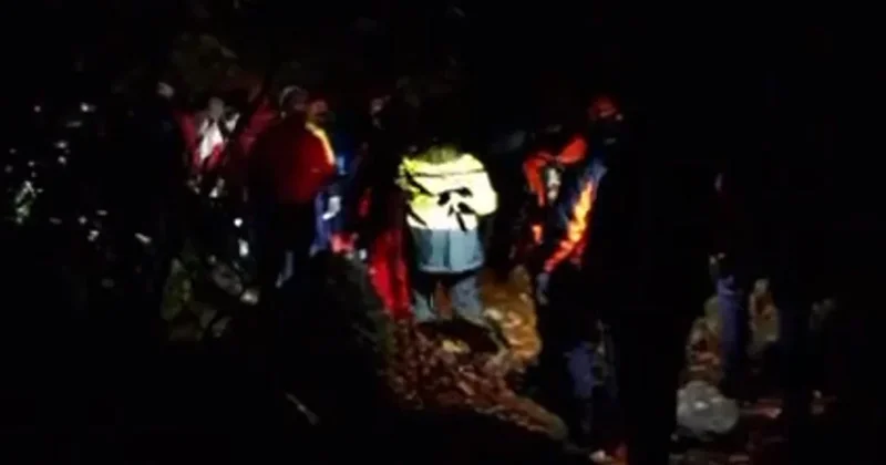 Bursa’da yürüyüş kazası! 1 genç hayatını kaybetti, 1’i hastanede tedaviye alındı Sözcü Gazetesi