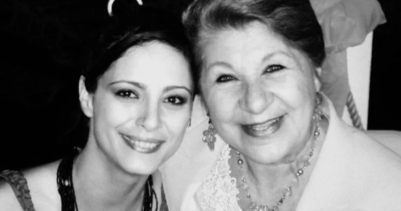 Mine Tugay dan Ayla Algan paylaşımı: Oyunculuğa başlama sebebim