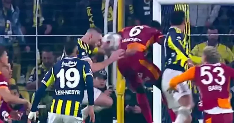 Dev derbide Fenerbahçe nin golü VAR dan döndü! İşte o pozisyon Fanatik Gazetesi Fenerbahçe (FB) Haberleri Spor