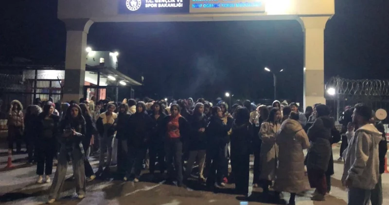 Sevda Karaca dan Nizip’teki kız yurduna tepki: Barınma sadece dört duvar bir yatak değildir; suyu, ulaşımı, yaşamı sağlamaktır