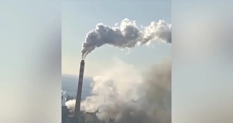 Hatay da demir çelik fabrikasında patlama: Yoğun duman paniğe yol açtı