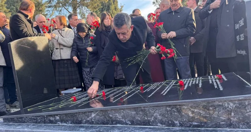 Özgür Özel den Güney Temiz in kabrine ziyaret